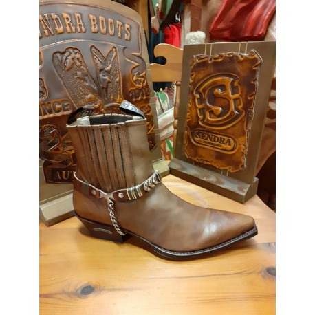 BOOTSTRAPS WITH CONCHOS AND REVETS 100% LEATHER
