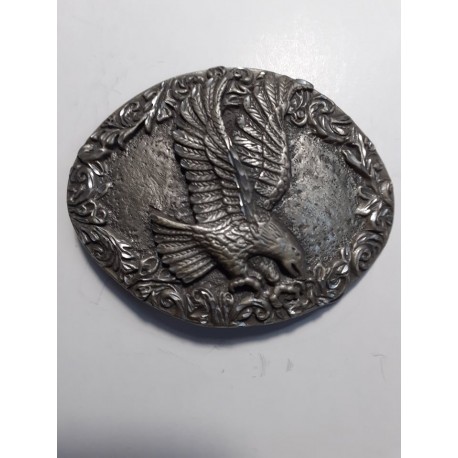 DIVING EAGLE